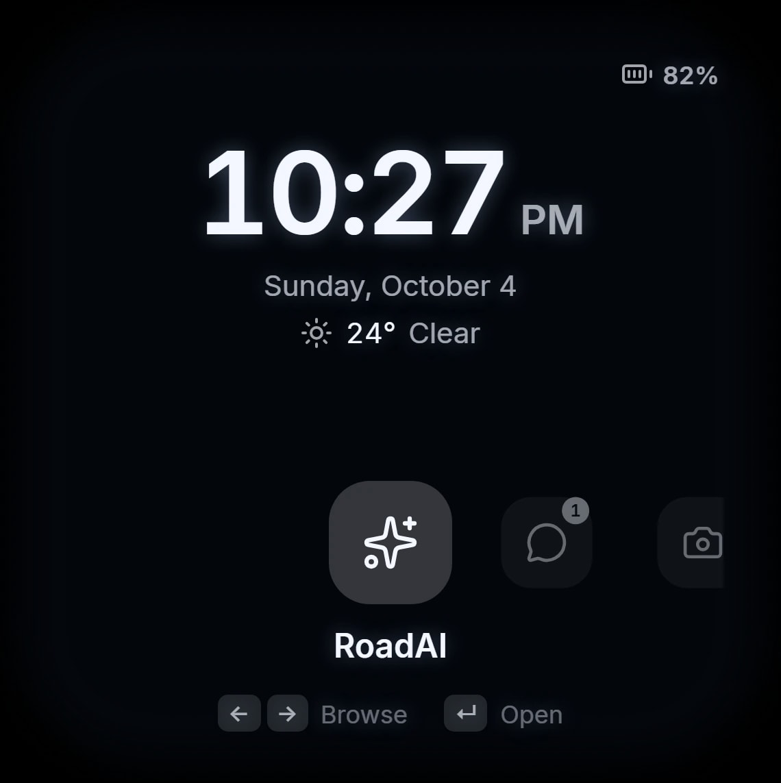 The Road Glasses Lens Display awake: the time, the date and the weather above the apps